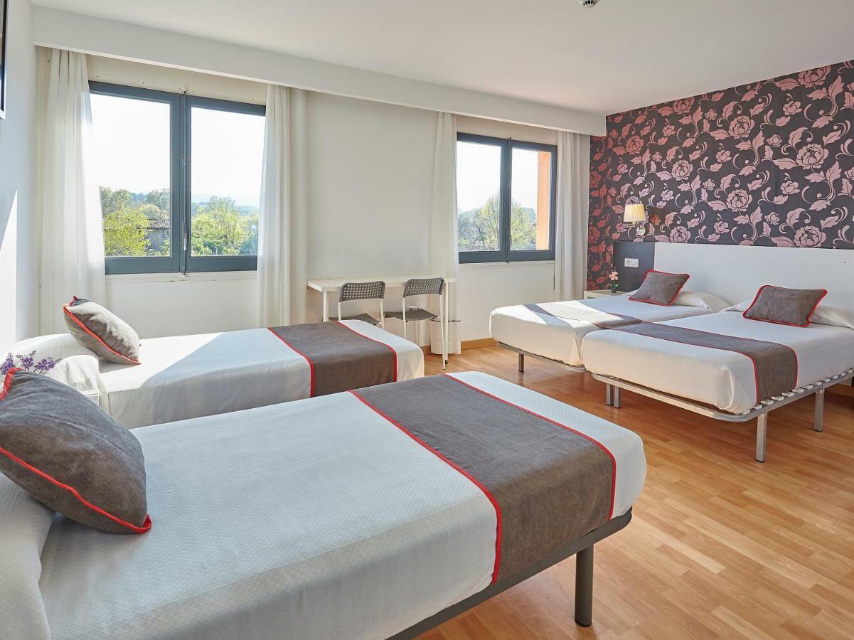 Hostal Mas Ferrer Cornellá de Terri Eksteriør billede