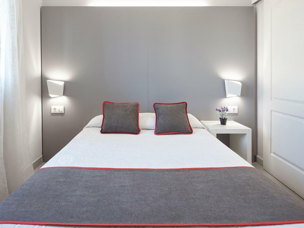 Hostal Mas Ferrer Cornellá de Terri Eksteriør billede
